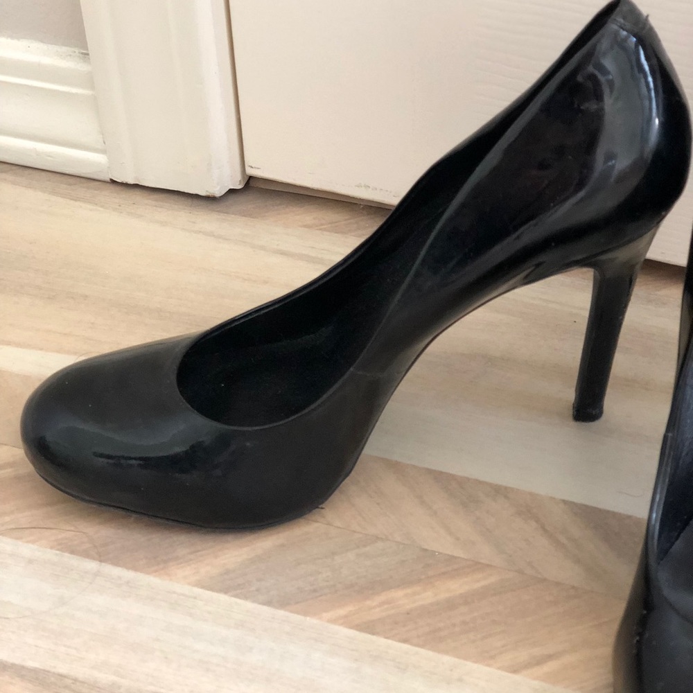 Jessica Simpson heels